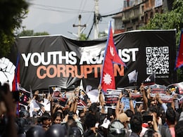नेपाल में क्यों भड़का हुआ है 'जेन जी', दूसरे देशों में काम कर कितना पैसा भेजते हैं नेपाली नेपाल में क्यों भड़का हुआ है 'जेन जी', दूसरे देशों में काम कर कितना पैसा भेजते हैं नेपाली