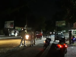पहाड़ वाला पानी अब यूपी में दिखा रहा असर, बैराज बांध टूटा, हाईवे 119 बंद पहाड़ वाला पानी अब यूपी में दिखा रहा असर, बैराज बांध टूटा, हाईवे 119 बंद
