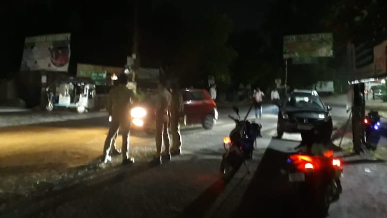 पहाड़ वाला पानी अब यूपी में दिखा रहा असर, बैराज बांध टूटा, हाईवे 119 बंद पहाड़ वाला पानी अब यूपी में दिखा रहा असर, बैराज बांध टूटा, हाईवे 119 बंद