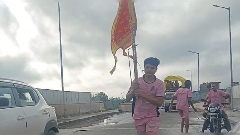 खाटूश्‍यामजी के अनोखे भक्‍त, 175 क‍िलोमीटर दूर से दौड़ते हुए पहुंचे बाबा श्‍याम के धाम