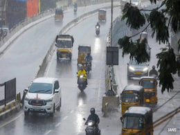 Flights Diverted, Traffic Chaos: Heavy Rain In Hyderabad Disrupts Normal Life Flights Diverted, Traffic Chaos: Heavy Rain In Hyderabad Disrupts Normal Life
