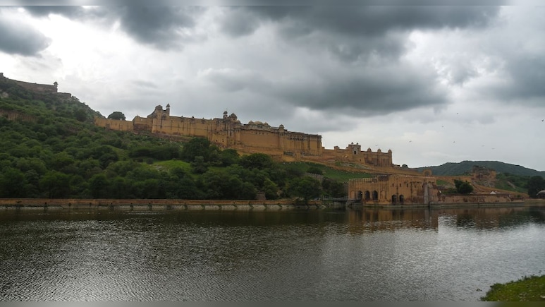 Weather Alert: राजस्‍थान के उदयपुर संभाग में होगी भारी बार‍िश, मौसम व‍िभाग का नया अलर्ट