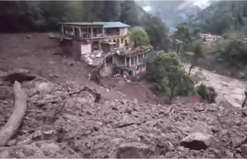 चमोली में बादल फटा, कुंतरी और धुर्मा गांव में तबाही, 9 लोग लापता
