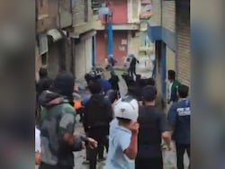 Stone-Throwing, Clashes In Manipur&#039;s Churachandpur After Arrests Over Vandalism