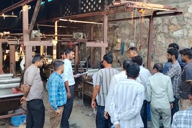 कार्रवाई से मचा हड़कंप कार्रवाई से मचा हड़कंप