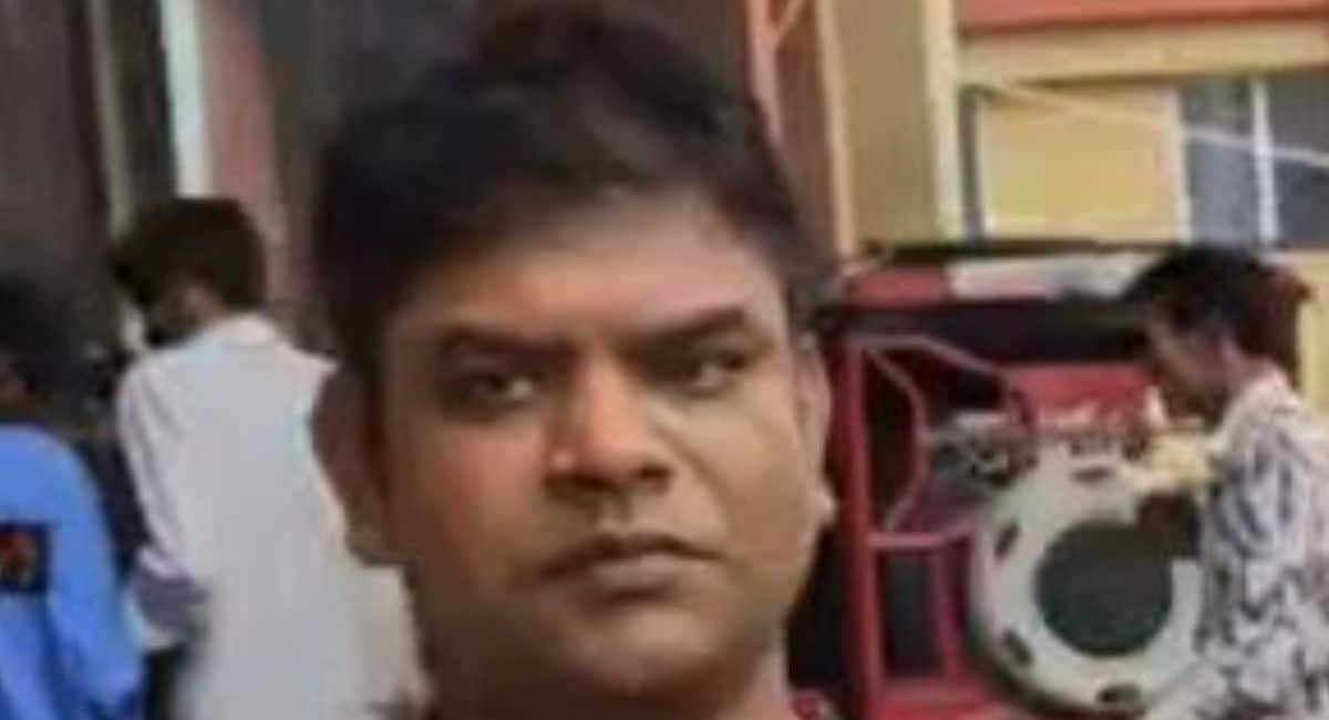 घायल परिवार का दोस्त सुबोध. घायल परिवार का दोस्त सुबोध.