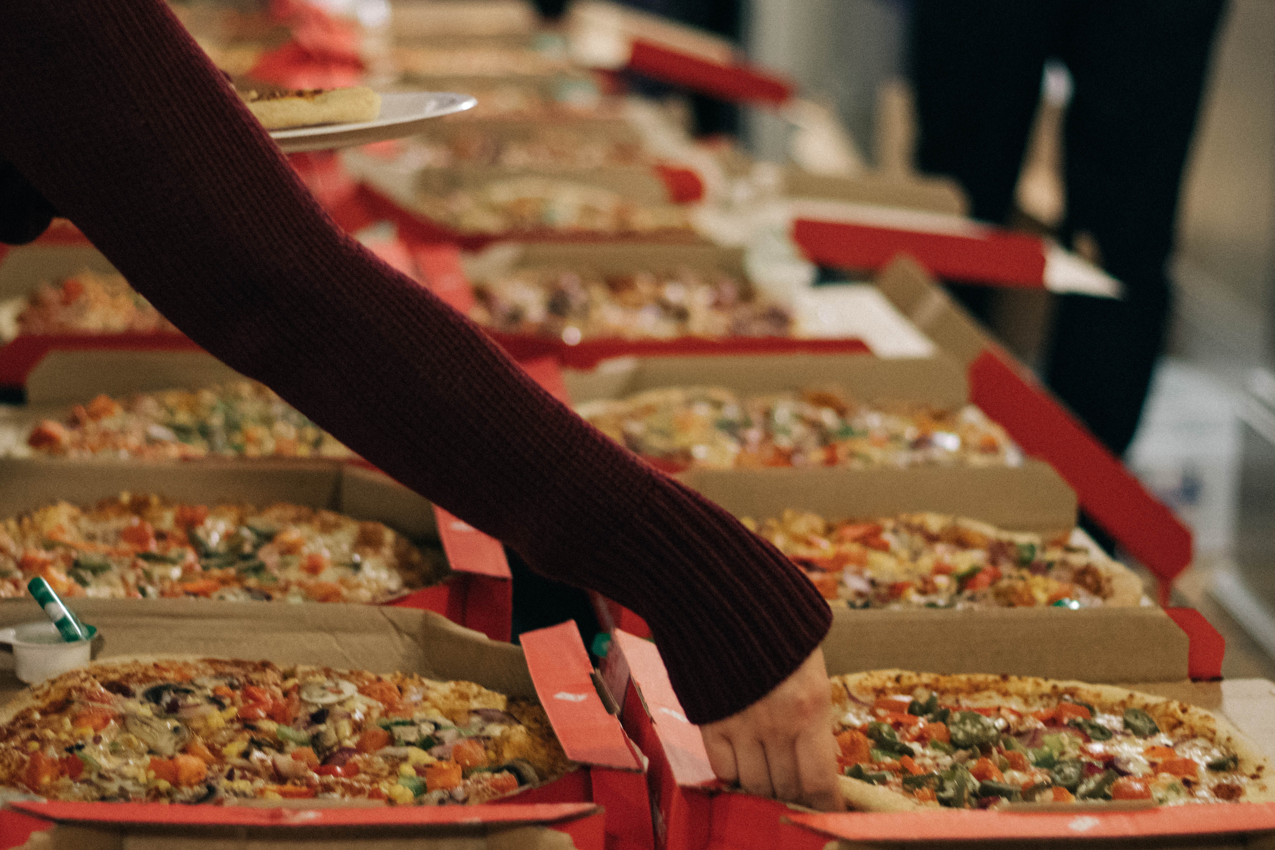 Chapati vs Pizza: How Will GST Rate Cuts Affect Your Fast Food Cravings?