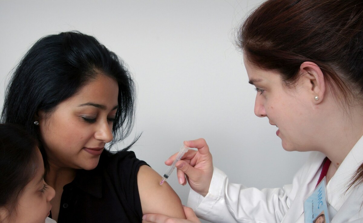 Consider the seasonal influenza vaccine, which often includes protection against H3N2 strains Consider the seasonal influenza vaccine, which often includes protection against H3N2 strains