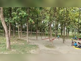 धूप में सिर जल जाता है, बरसात में कॉपी गीली हो जाती... ऐसे हालात में पढ़ने को मजबूर हैं पश्चिमी चंपारण में बच्चे धूप में सिर जल जाता है, बरसात में कॉपी गीली हो जाती... ऐसे हालात में पढ़ने को मजबूर हैं पश्चिमी चंपारण में बच्चे