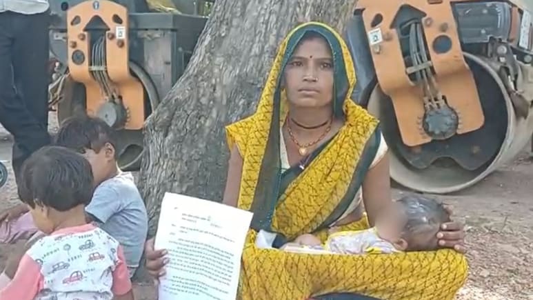 तीन बेटियों की मां का दर्द: बेटा न होने पर पति ने घर से निकाला और दूसरी शादी रचाई, SP से मांगा न्‍याय