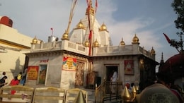 Thousands Of Devotees Visit Himachal's Naina Devi Temple To Perform Ashtami Rituals