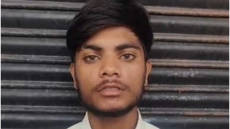 UP News: रायबरेली में टीचर की दबंगई, 12वीं के स्टूडेंट को जाति पूछकर पीटा! स्कूल में ही बेहोश हुआ छात्र