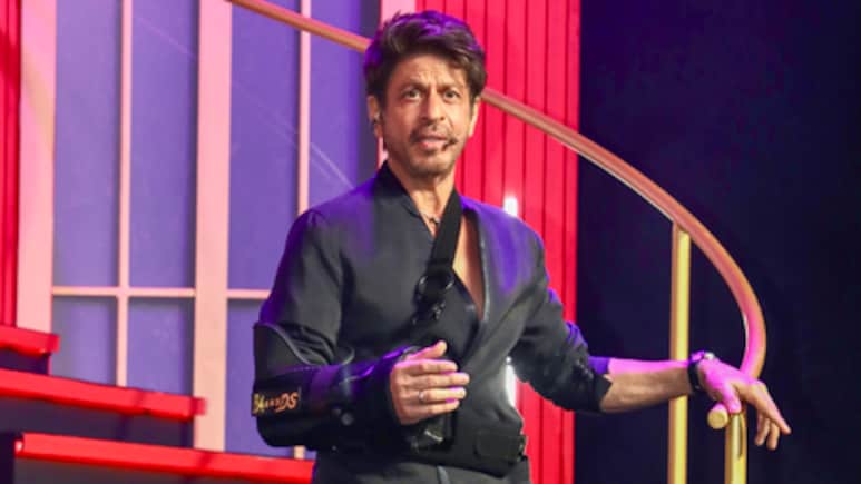 जब शाहरुख को पड़ा था मिर्गी का दौरा, मुंह से निकल रहा था झाग, कंधे पर उठाकर ले गए थे दोस्त जब शाहरुख को पड़ा था मिर्गी का दौरा, मुंह से निकल रहा था झाग, कंधे पर उठाकर ले गए थे दोस्त
