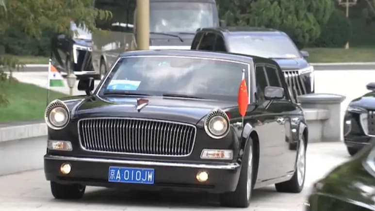 PM Narendra Modi Rides Xi Jinping's Hongqi L5, Here's What Makes It Special PM Narendra Modi Rides Xi Jinping's Hongqi L5, Here's What Makes It Special