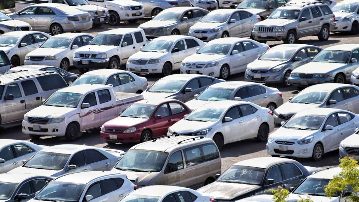 Maruti ने 1 दिन में 50 हजार, Hyundai ने 11 हजार और Tata ने 10 हजार कारें बेची, आप भी कर सकते हैं ऑनलाइन बुकिंग