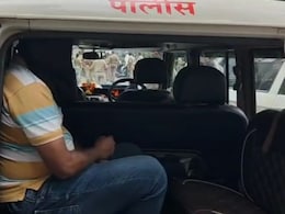 Dombivli Crime: डोंबिवलीत मुख्याध्यापकाकडून 6 वर्षांच्या मुलीवर अतिप्रसंग; 2019 मध्येही केला होता 'तोच' प्रकार Dombivli Crime: डोंबिवलीत मुख्याध्यापकाकडून 6 वर्षांच्या मुलीवर अतिप्रसंग; 2019 मध्येही केला होता 'तोच' प्रकार