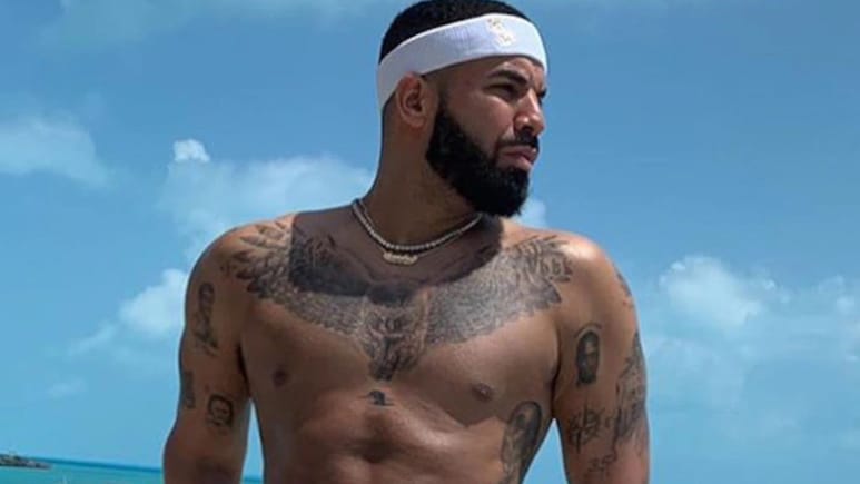 Drake Breaks Silence On Viral Six-Pack Pic Amid Plastic Surgery Rumours: "They Don't Look Like That" Drake Breaks Silence On Viral Six-Pack Pic Amid Plastic Surgery Rumours: "They Don't Look Like That"