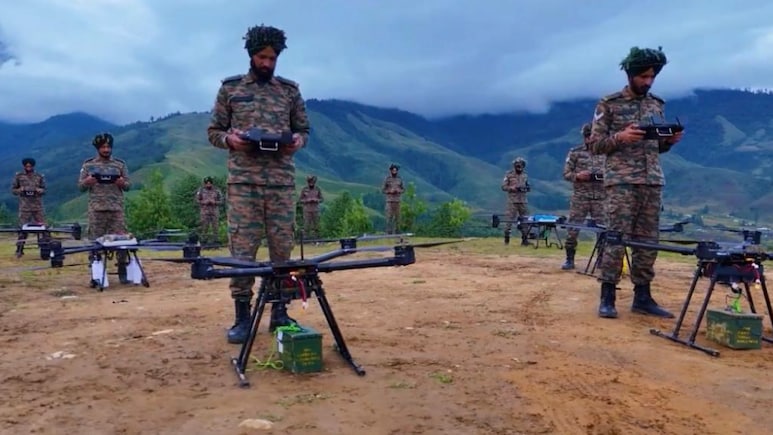 Army Launches Indigenous 'SAKSHAM' Anti-Drone Grid To Boost Air Defence Army Launches Indigenous 'SAKSHAM' Anti-Drone Grid To Boost Air Defence
