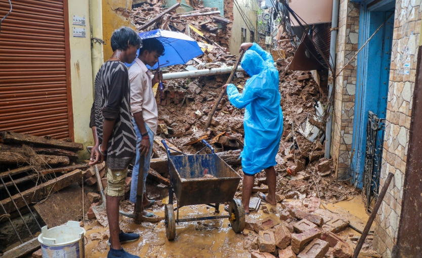 माता वैष्णो देवी मार्ग पर आज फिर हुआ भूस्खलन, देखें जम्मू में कितने बुरे हैं हालात