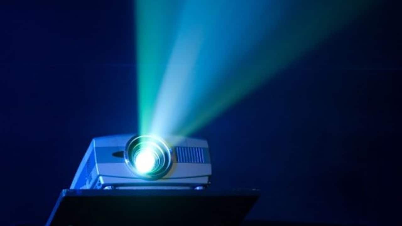 Pick top projectors to create cinema at home under budget