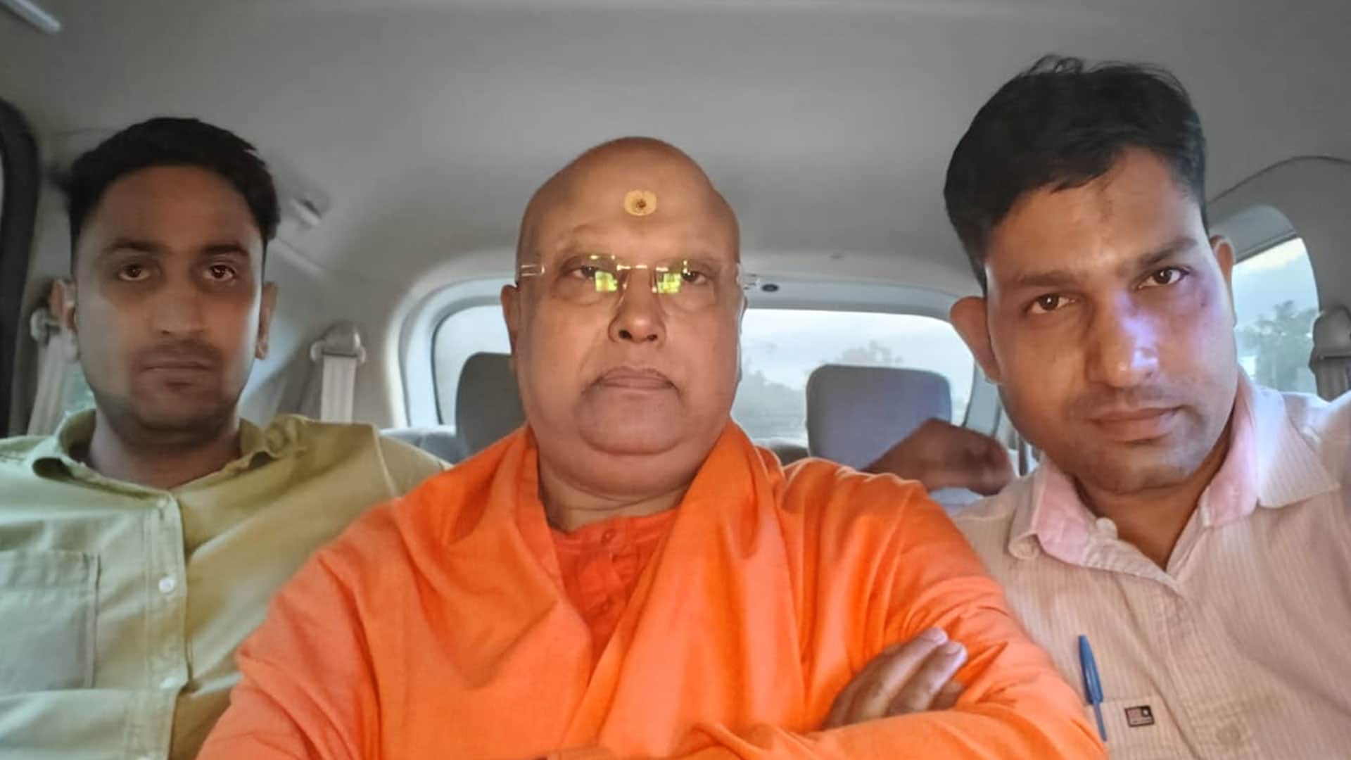 Video : Delhi Baba Accused Of Molesting 17 Women At Ashram Arrested From Agra