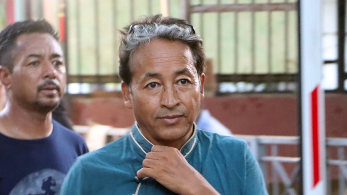 लद्दाख हिंसा मामले में बड़ा एक्शन, सोनम वांगचुक गिरफ्तार, हिंसा में 4 लोगों की हुई थी मौत