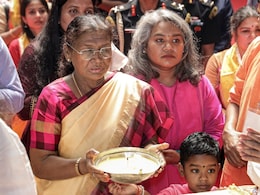 Photos: राष्ट्रपति द्रौपदी मुर्मू ने बांके बिहारी मंदिर और निधिवन में किए दर्शन, वृंदावन में कल्पवृक्ष का पौधा लगाया Photos: राष्ट्रपति द्रौपदी मुर्मू ने बांके बिहारी मंदिर और निधिवन में किए दर्शन, वृंदावन में कल्पवृक्ष का पौधा लगाया