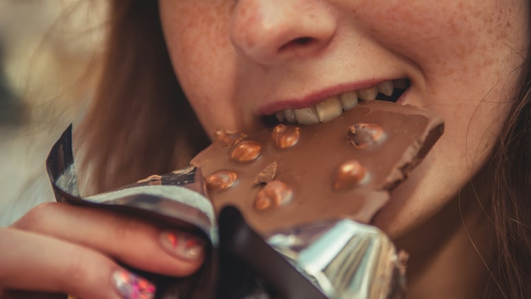 Best-Selling Author Reveals Why French Women "Don't Get Fat" Despite Gorging On Chocolate And Butter Best-Selling Author Reveals Why French Women "Don't Get Fat" Despite Gorging On Chocolate And Butter
