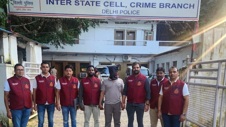ताबड़तोड़ फायरिंग कर दो लोगों की हत्या... अब पुलिस गिरफ्त में आया डबल मर्डर का आरोपी ताबड़तोड़ फायरिंग कर दो लोगों की हत्या... अब पुलिस गिरफ्त में आया डबल मर्डर का आरोपी