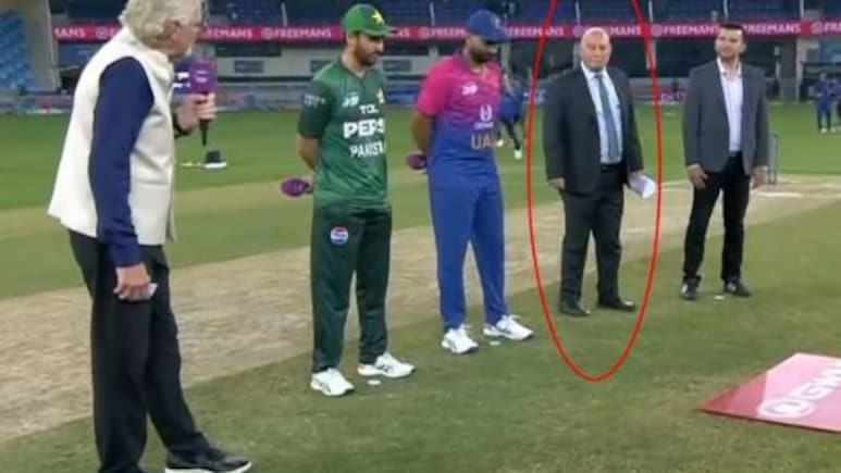 PCB vs ICC: अभी भी नहीं गई पीसीबी की बेशर्मी, मैच रेफरी पायक्रॉफ्ट को लेकर खुद ही कर दिया यह बड़ा दावा PCB vs ICC: अभी भी नहीं गई पीसीबी की बेशर्मी, मैच रेफरी पायक्रॉफ्ट को लेकर खुद ही कर दिया यह बड़ा दावा