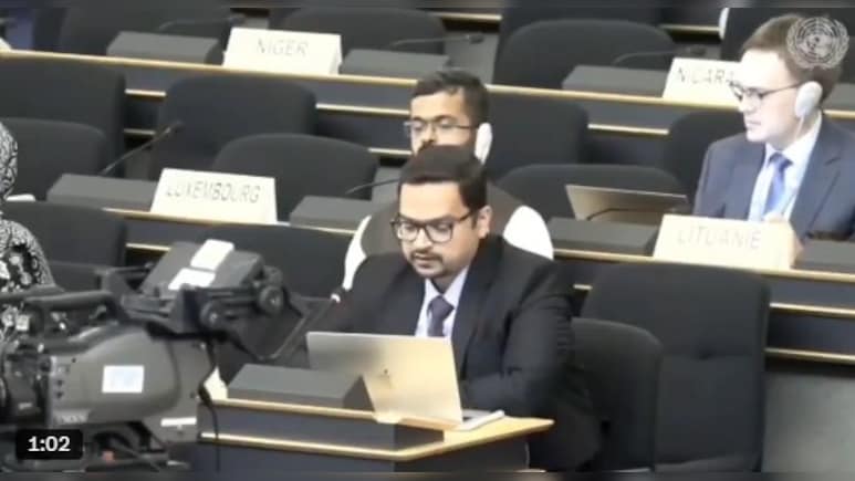 UN में भारत ने पाकिस्तान को सुना दिया! 'वेंटिलेटर पर अर्थव्यवस्था,अपनों पर बम गिराने से फुर्सत मिले तो…'