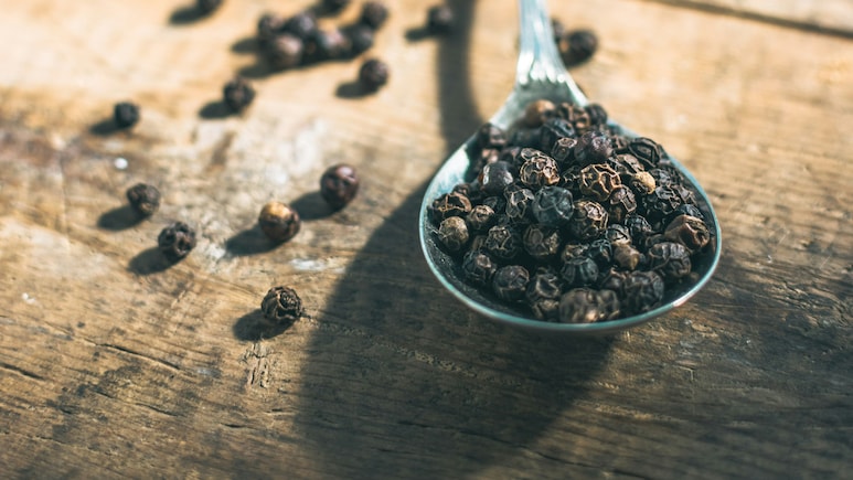 रोजाना काली मिर्च खाने से क्या होता है?