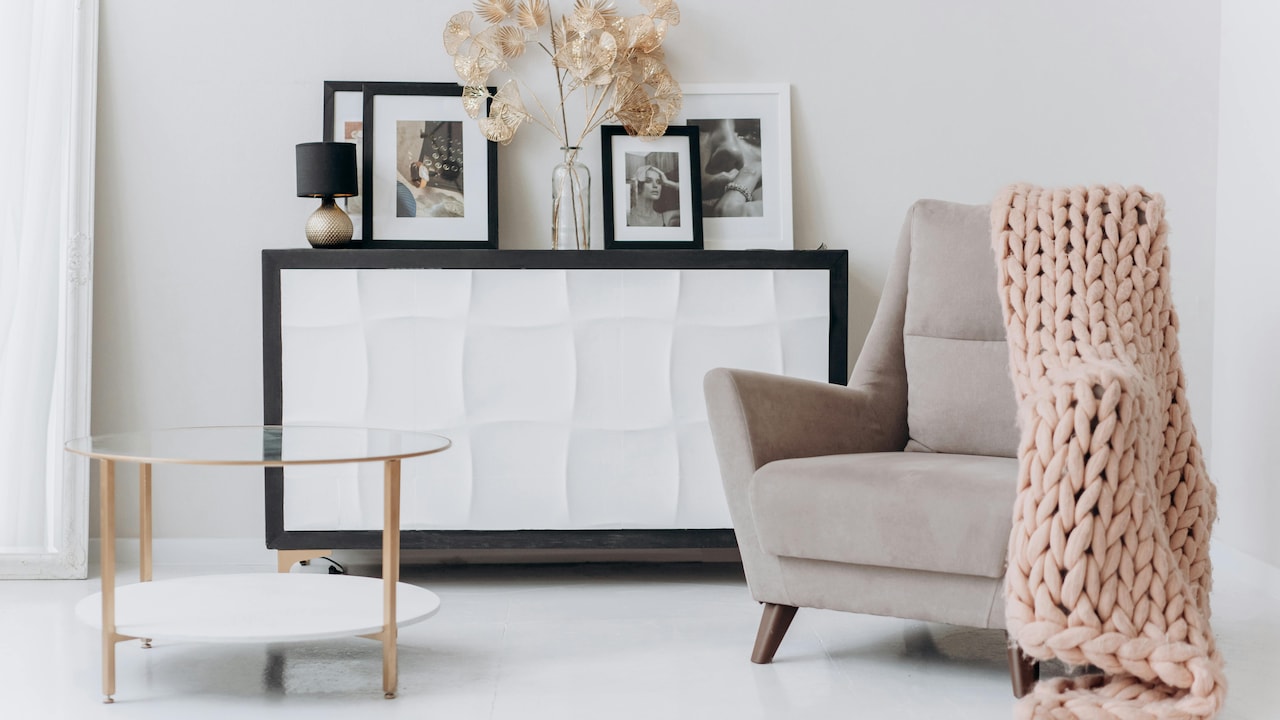 How To Pick The Perfect Coffee Table For Small Area