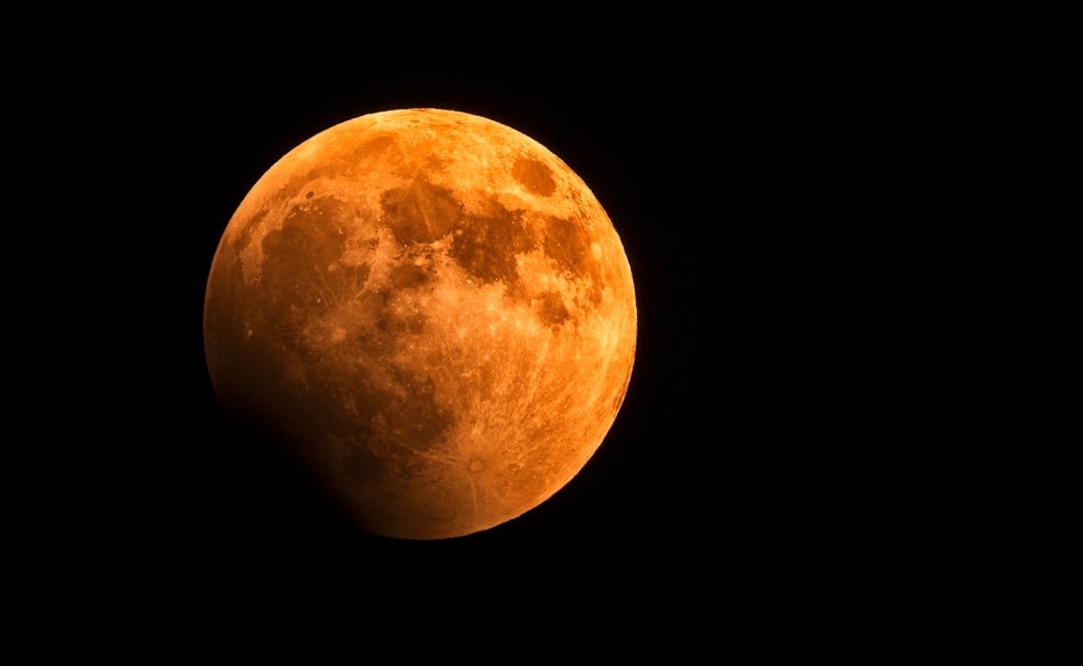 Blood Moon during Total Lunar Eclipse in India
