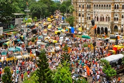 Maratha Quota Protest Enters Day 4, Blocked Roads Trigger Massive Jams Maratha Quota Protest Enters Day 4, Blocked Roads Trigger Massive Jams