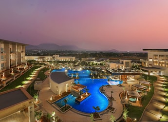 An Escape With Luxury Dining At JW Marriott Bengaluru Prestige Golfshire Resort & Spa