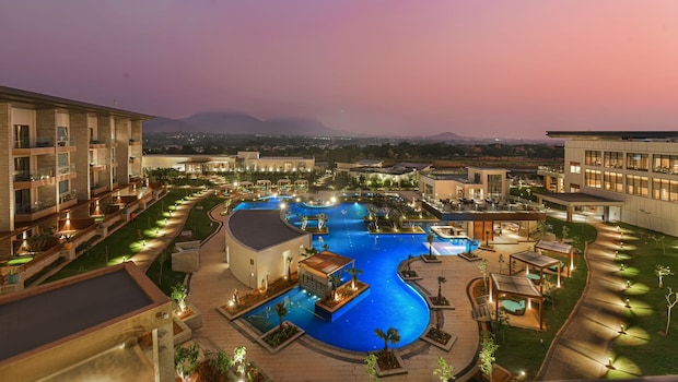A Peaceful Escape In Bengaluru With Luxury Dining And Scenic Views