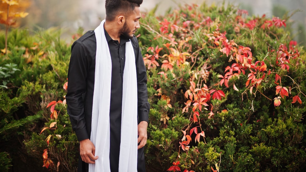 Navratri Outfit Ideas For Men: Kurta Fabrics And Styles For Dancing