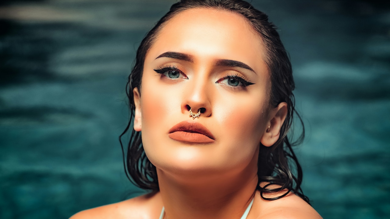 Get a styling guide on nose rings and the latest collections on Flipkart