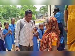 वाशिम-परभणी में शिक्षकों की विदाई पर भावुक हुए छात्र, स्कूल गेट तक किया बंद वाशिम-परभणी में शिक्षकों की विदाई पर भावुक हुए छात्र, स्कूल गेट तक किया बंद