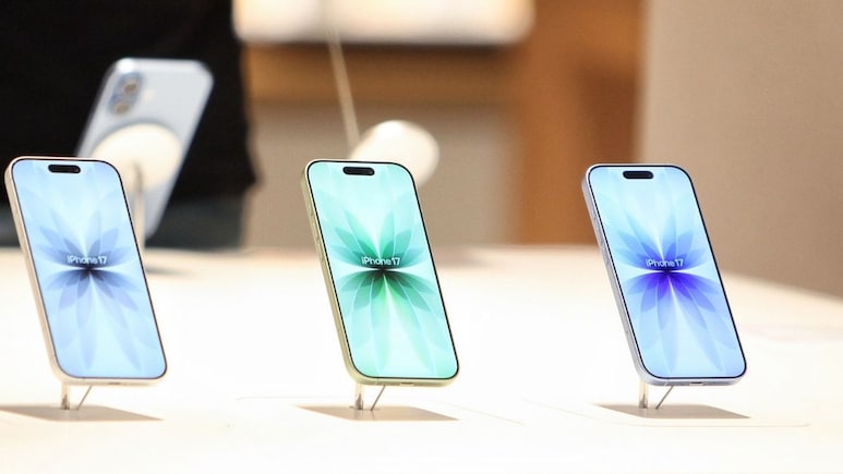 Amazon Sale: iPhone 17 खरीदने के नहीं है पैसे, तो Apple iPhone 15 हो सकता है आपका, कीमत सुन उड़ जाएंगे होश