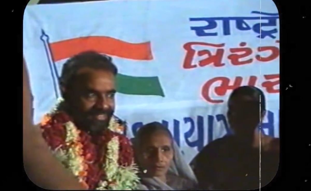 मां, मोदी और वो पल... 1992 का मां के साथ मोदी का वो वीडियो देखिए