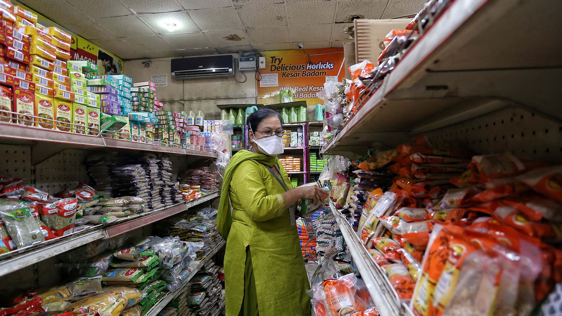 Video : GST Cut Likely To Bring Down Rates Of Daily-Use Food And Beverage Products
