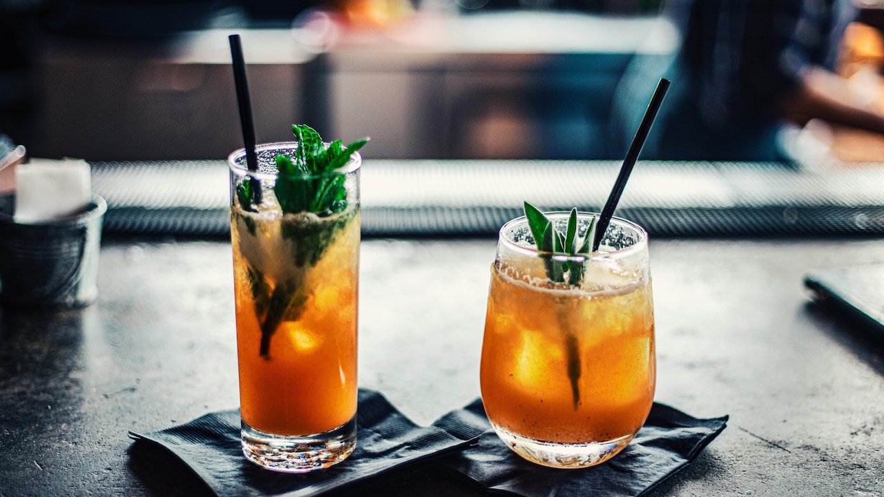 From Glass To Copper: Drinkware Materials That Make A Difference