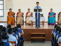Teacher Day : शिक्षक दिनानिमित्त शाळेत करण्यासाठी प्रभावी भाषण, हे मुद्दे लक्षात ठेवा...सर्व करतील तुमचं कौतुक Teacher Day : शिक्षक दिनानिमित्त शाळेत करण्यासाठी प्रभावी भाषण, हे मुद्दे लक्षात ठेवा...सर्व करतील तुमचं कौतुक
