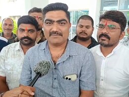 GST on Beef: बीफ पर बवाल जारी, GST पर VHP का विरोध, जानिए क्या हैं मांगें GST on Beef: बीफ पर बवाल जारी, GST पर VHP का विरोध, जानिए क्या हैं मांगें