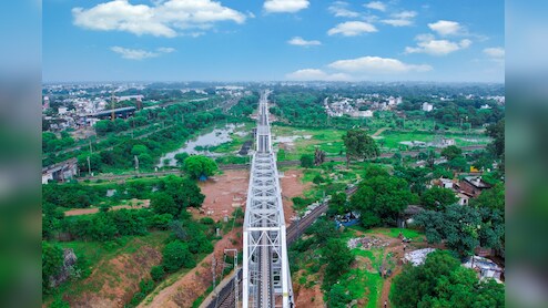Indian Railways: कटनी में बना भारतीय रेल का सबसे लंबा वायाडक्ट अप ग्रेड सेपरेटर, जानें इसकी खासियत