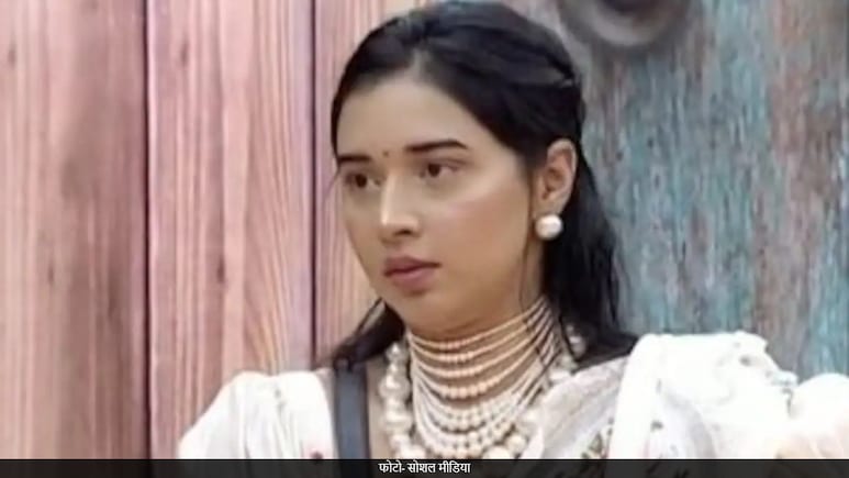 बिग बॉस 19 में आने के लिए क्या कल्प वृक्ष से तान्या मित्तल ने मांगी थी मुराद ? वायरल हुआ पुराना वीडियो