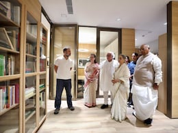 मनमोहन सिंह की जयंती: कांग्रेस दफ्तर में पूर्व PM के नाम पर लाइब्रेरी और रिसर्च सेंटर, मिलेगी देश की जानकारी मनमोहन सिंह की जयंती: कांग्रेस दफ्तर में पूर्व PM के नाम पर लाइब्रेरी और रिसर्च सेंटर, मिलेगी देश की जानकारी