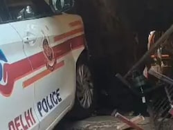 Delhi Police Van Driven By &#039;Drunk&#039; Officers Kills Man, 2 Officers Suspended